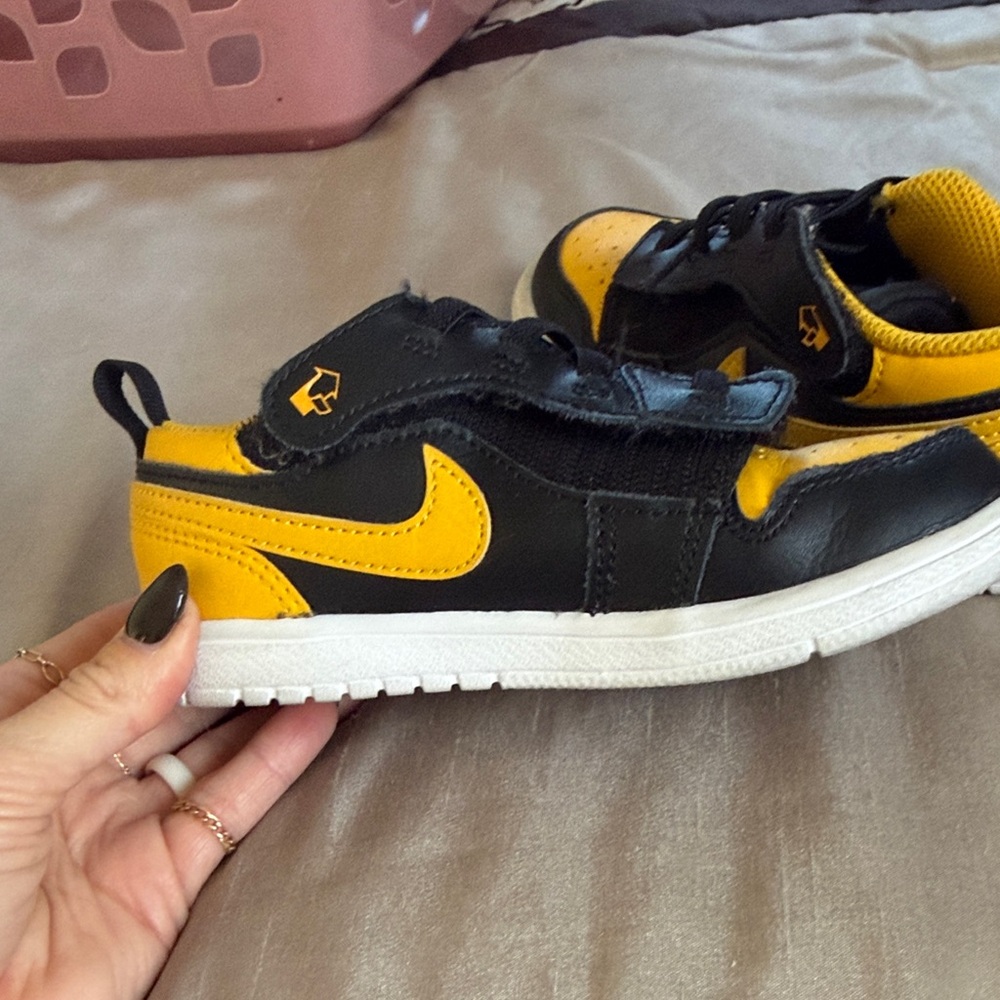 Jordan Kids Black and Yellow Sneakers